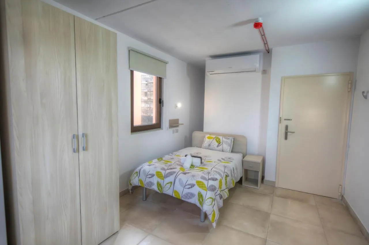 Campus Hub Hostel Msida