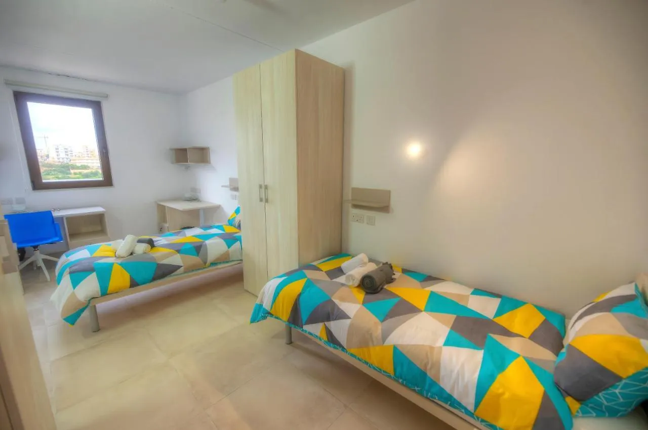Campus Hub Hostel Msida 0*,  Malta